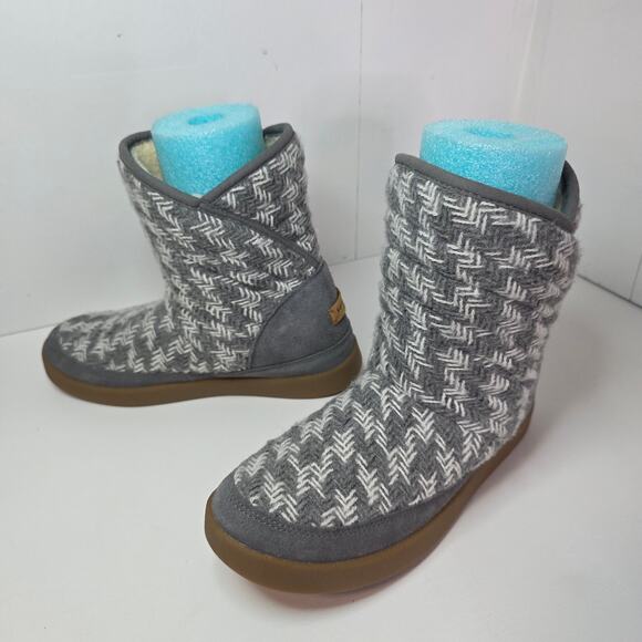 SANUK 9.5 Big chunky Faux Shearling Lined GrayCream houndstooth warmboots Unisex - Picture 1 of 13